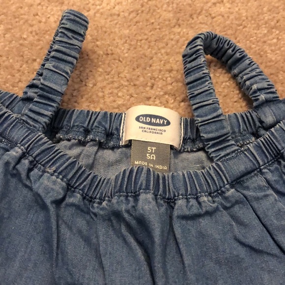 🌟3/$15🌟 Girls Chambray Off the Shoulder Top Sz 5T - Picture 3 of 3